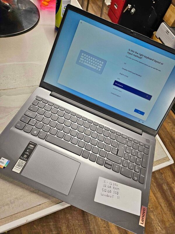 15.6 inch Lenovo ideapad,Intel core i5,12gb ram,512gb ssd, windows 11,used good condition