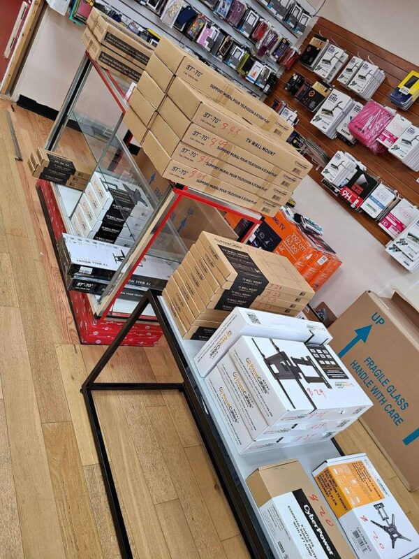 TV mounts, 17"-70" ,light and heavy duty models,Swivel models, standing models,flat panel. $15 plus