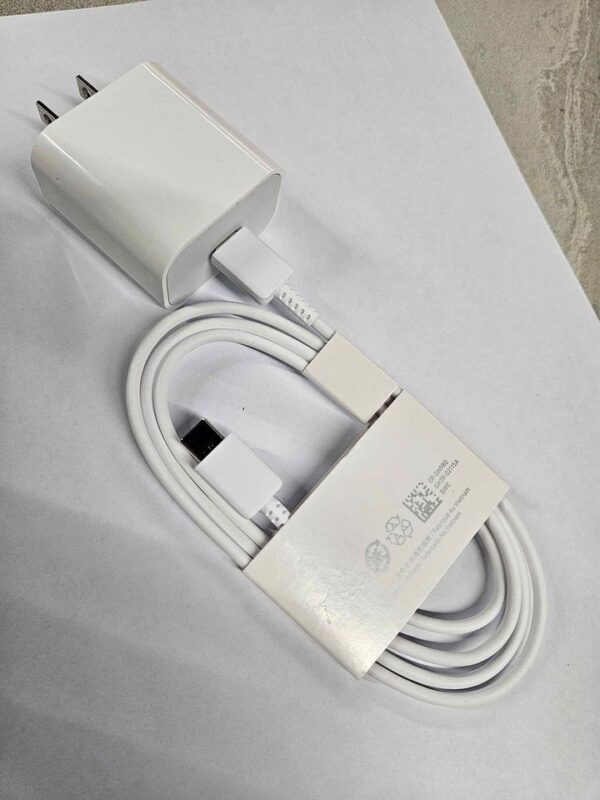 Original Samsung C to C charging cable and 20 watt block